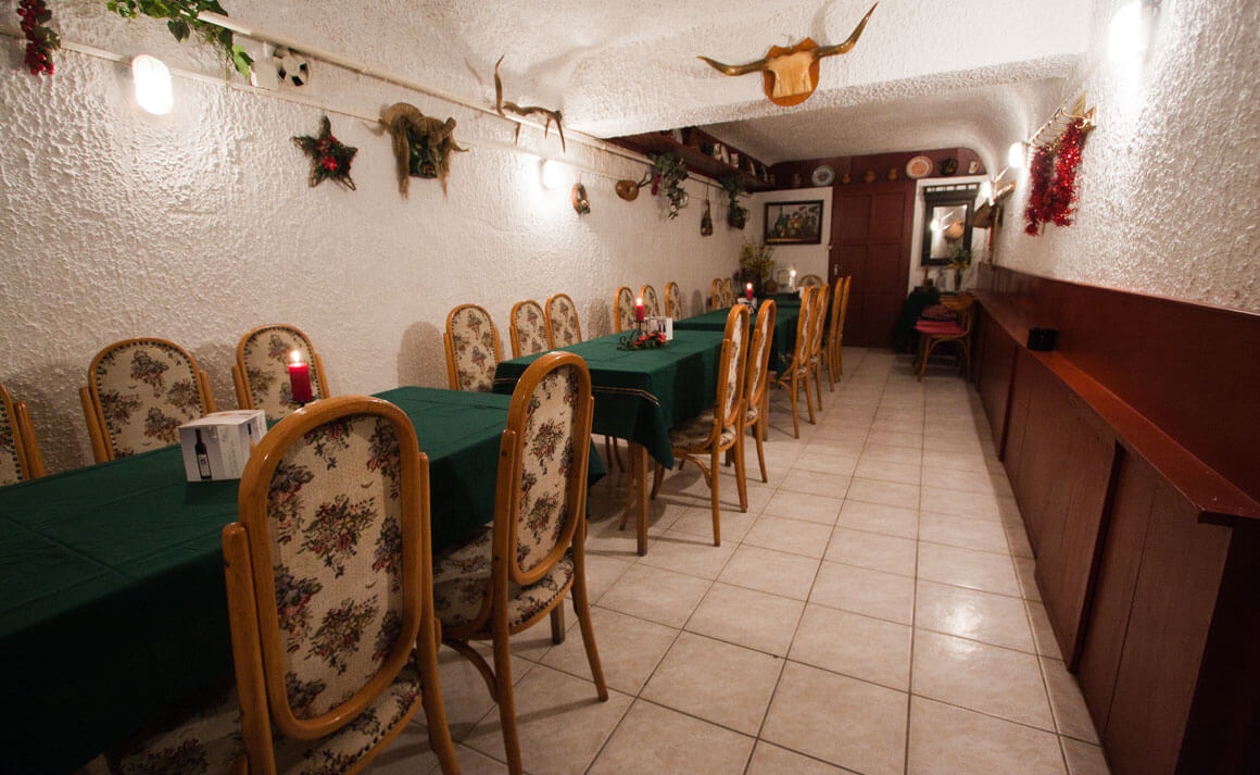 Tokaji Wine Bar Angyal Panzió and Tokaji Borozó